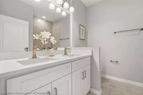 Bath - 4329 Cremona Dr, Sebring, FL 33872 photo 3 of 5