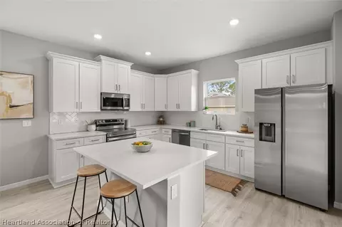Kitchen - 4329 Cremona Dr, Sebring, FL 33872 photo 1 of 4
