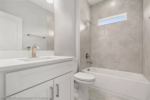 Bath - 4329 Cremona Dr, Sebring, FL 33872 photo 5 of 5