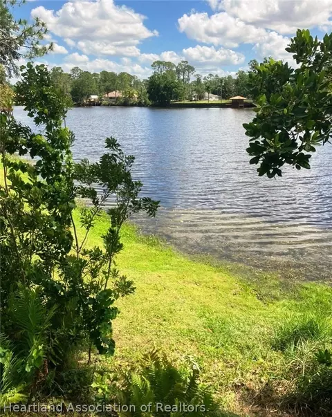 1826 Marigold Ave, Sebring, FL 33875 photo 2