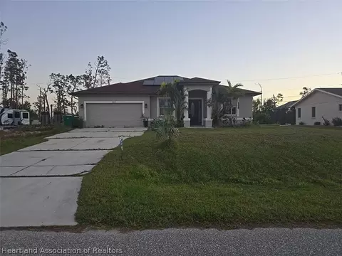 9057 Avalon Ave, Englewood, FL 34224