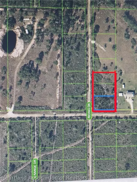 1052 Riding Dr, Lorida, FL 33857 photo 2