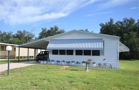 1950 Robin Ct, Sebring, FL 33870