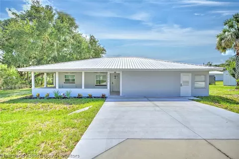 3065 Magnolia St, Zolfo Springs, FL 33890