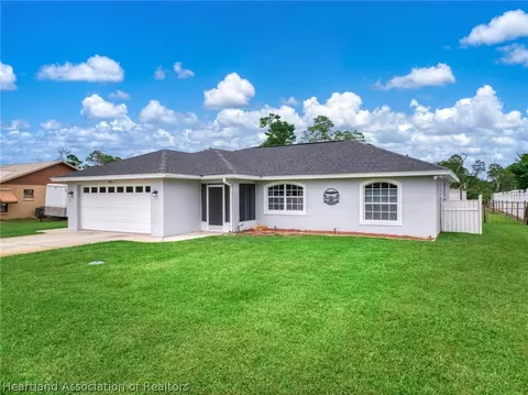 2630 Gresham St, Sebring, FL 33875