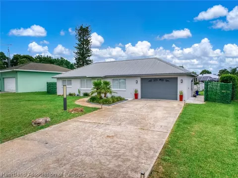4224 Lake Vista Dr, Sebring, FL 33875