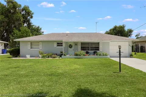 3014 Jacaranda Ave, Lake Placid, FL 33852
