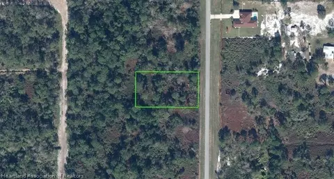 2134 S Avon Estates Blvd, Avon Park, FL 33825