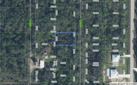 7101 Aster Pl, Sebring, FL 33875