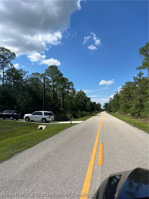 7101 Aster Pl, Sebring, FL 33875 photo 3