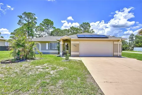 529 Aston Martin Dr, Sebring, FL 33872