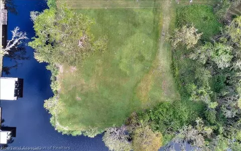 1742 Lakeshore Dr, Lorida, FL 33857 photo 4