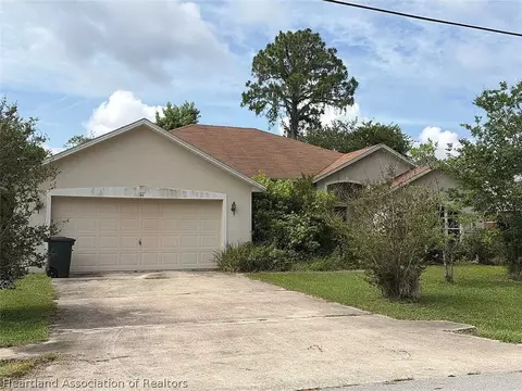 50 Potterville Ln, Palm Coast, FL 32164