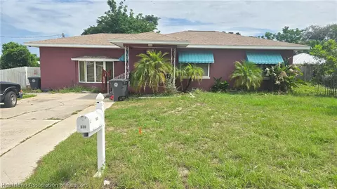 311 E Walnut St, Avon Park, FL 33825