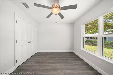 Bedroom - 2104 Flower Ter, Sebring, FL 33875 photo 2 of 6