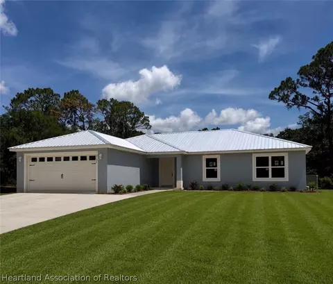 2104 Flower Ter, Sebring, FL 33875