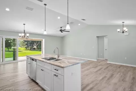 7609 Honeysuckle Dr, Sebring, FL 33876 photo 8