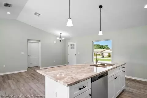 7609 Honeysuckle Dr, Sebring, FL 33876 photo 6