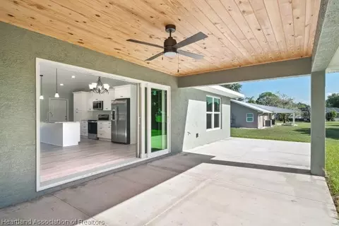 7609 Honeysuckle Dr, Sebring, FL 33876 photo 10