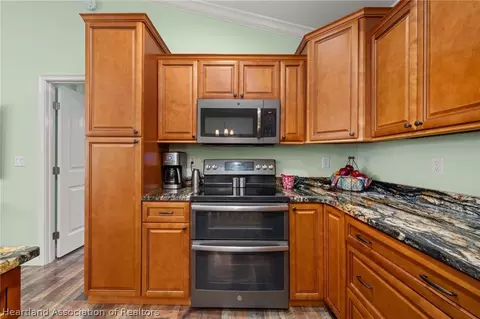 Kitchen - 1440 Kyra Ave, Sebring, FL 33872 photo 4 of 5