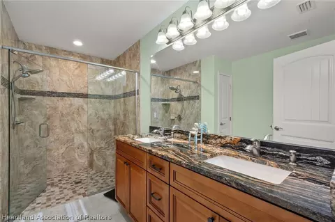 Bath - 1440 Kyra Ave, Sebring, FL 33872 photo 1 of 5