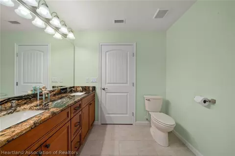 Bath - 1440 Kyra Ave, Sebring, FL 33872 photo 3 of 5