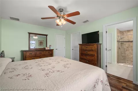 Bedroom - 1440 Kyra Ave, Sebring, FL 33872 photo 2 of 4