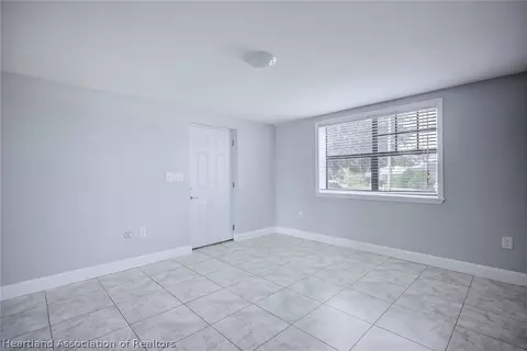 Bedroom - 1216 Edgewater Point Dr, Sebring, FL 33870 photo 1 of 5