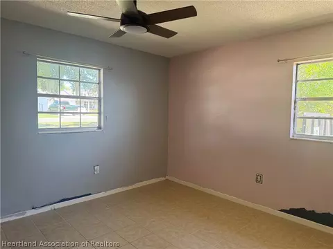 Bedroom - 1803 Roberta Ave, Sebring, FL 33870 photo 2 of 2