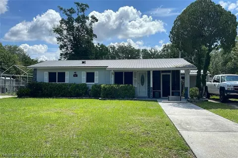 3127 NE 12th St, Gainesville, FL 32609