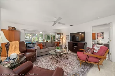 Living - 841 Racoon Ln, Lorida, FL 33857 photo 4 of 5