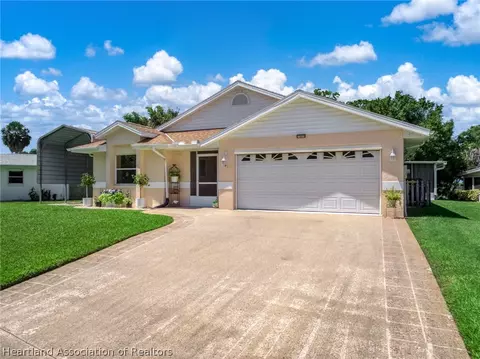 Exterior - 841 Racoon Ln, Lorida, FL 33857 photo 2 of 11