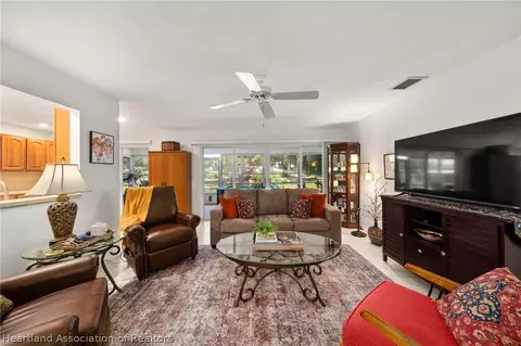 Living - 841 Racoon Ln, Lorida, FL 33857 photo 5 of 5