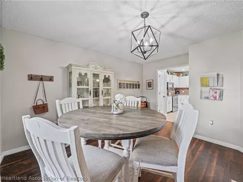 Dining - 289 Georgetown Loop, Wauchula, FL 33873 photo 2 of 3