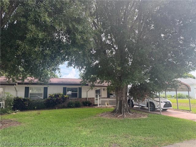 127 Ida Ave, Lake Placid, FL 33852