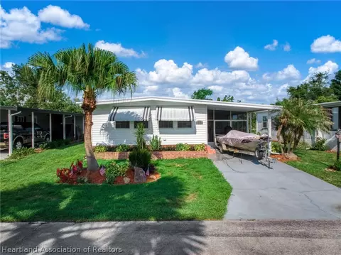 35 Pinecrest St, Lake Placid, FL 33852