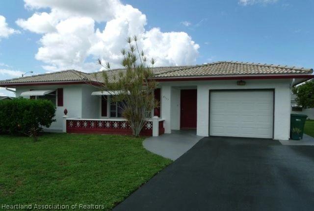8111 NW 92nd Ave, Tamarac, FL 33321