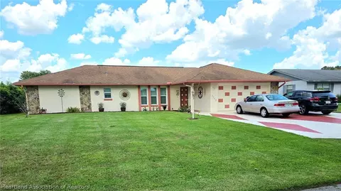 1712 Palm St, Sebring, FL 33870