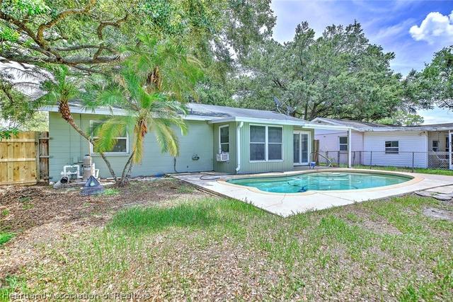 1245 Honeytree Ln E, Lakeland, FL 33801