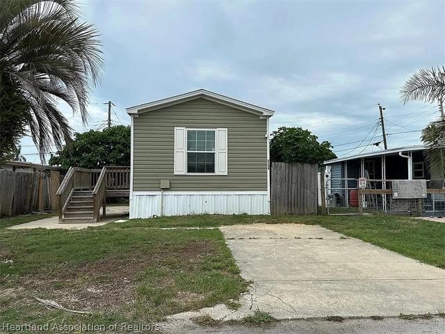 2139 Orange Dr, Holiday, FL 34691