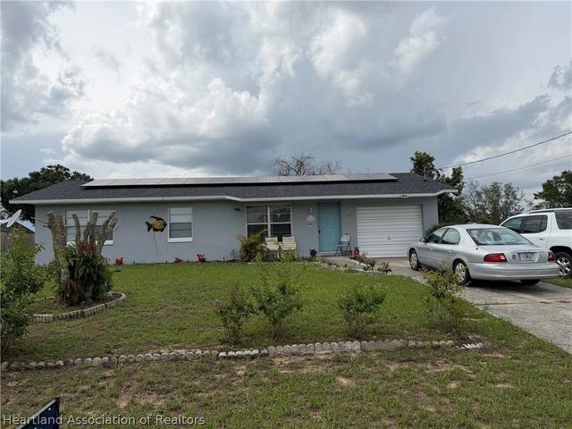 1820 W Batavia Rd, Avon Park, FL 33825