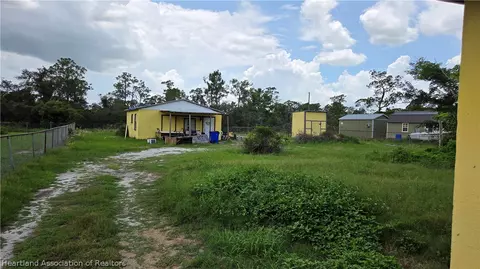 Exterior - 1911 E Recreation Dr, Sebring, FL 33875 photo 5 of 5