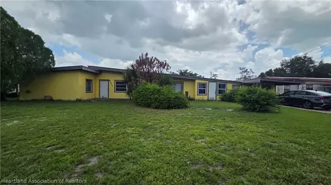 1911 E Recreation Dr, Sebring, FL 33875