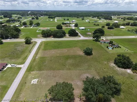 8509 Pine Glen Rd, Sebring, FL 33876 photo 6