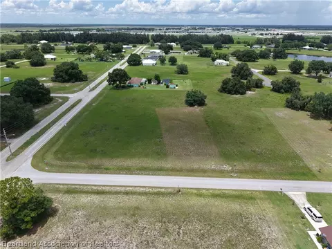 8509 Pine Glen Rd, Sebring, FL 33876 photo 3