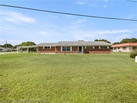 Exterior - 3501 Oakview Dr, Sebring, FL 33876 photo 10 of 10