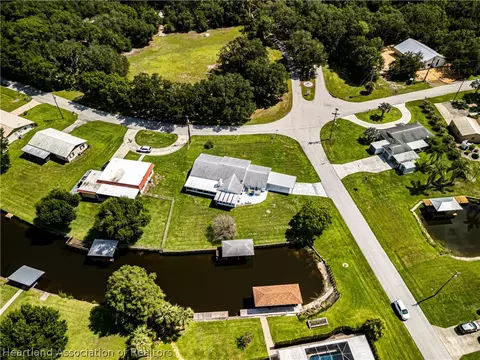 View/Area - 3501 Oakview Dr, Sebring, FL 33876 photo 6 of 10