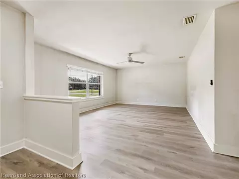 Living - 3501 Oakview Dr, Sebring, FL 33876 photo 1 of 7