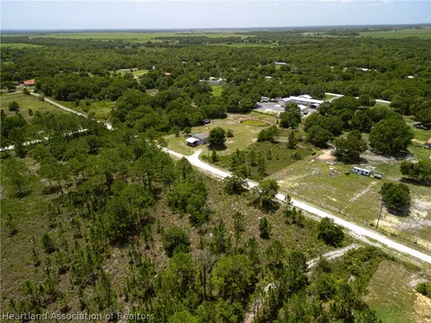 1833 E Sunnyside Dr, Lorida, FL 33857 photo 30
