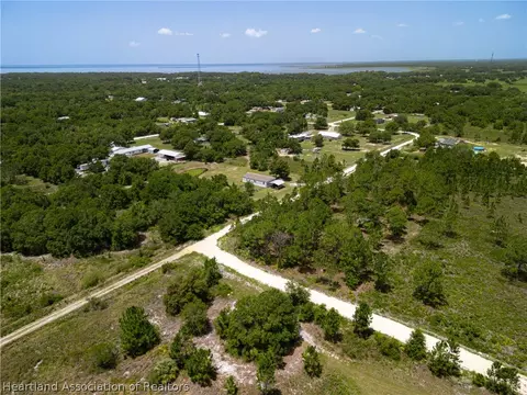 1833 E Sunnyside Dr, Lorida, FL 33857 photo 31